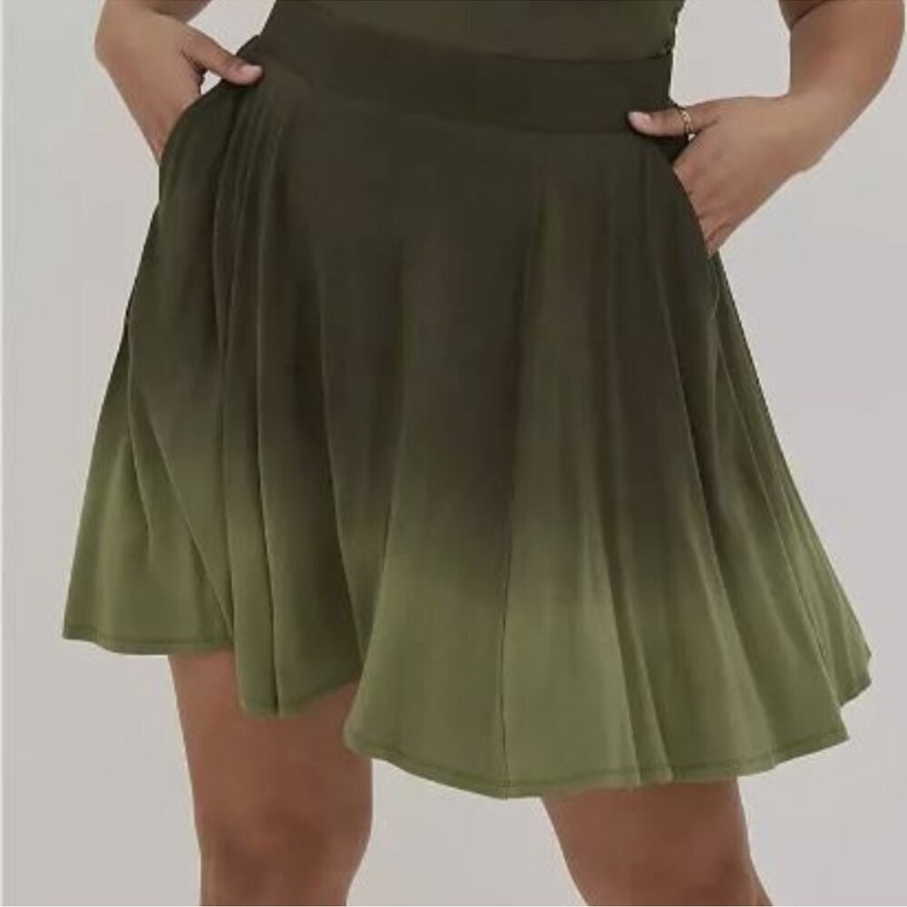 NWT Torrid Ombre Olive Green Women's Mini Skirt 2X